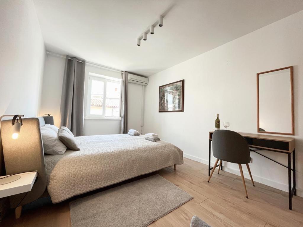 Caramel Comforts With Sea View In Stinjan Only 300 Meters From The Beach Pula Exterior foto