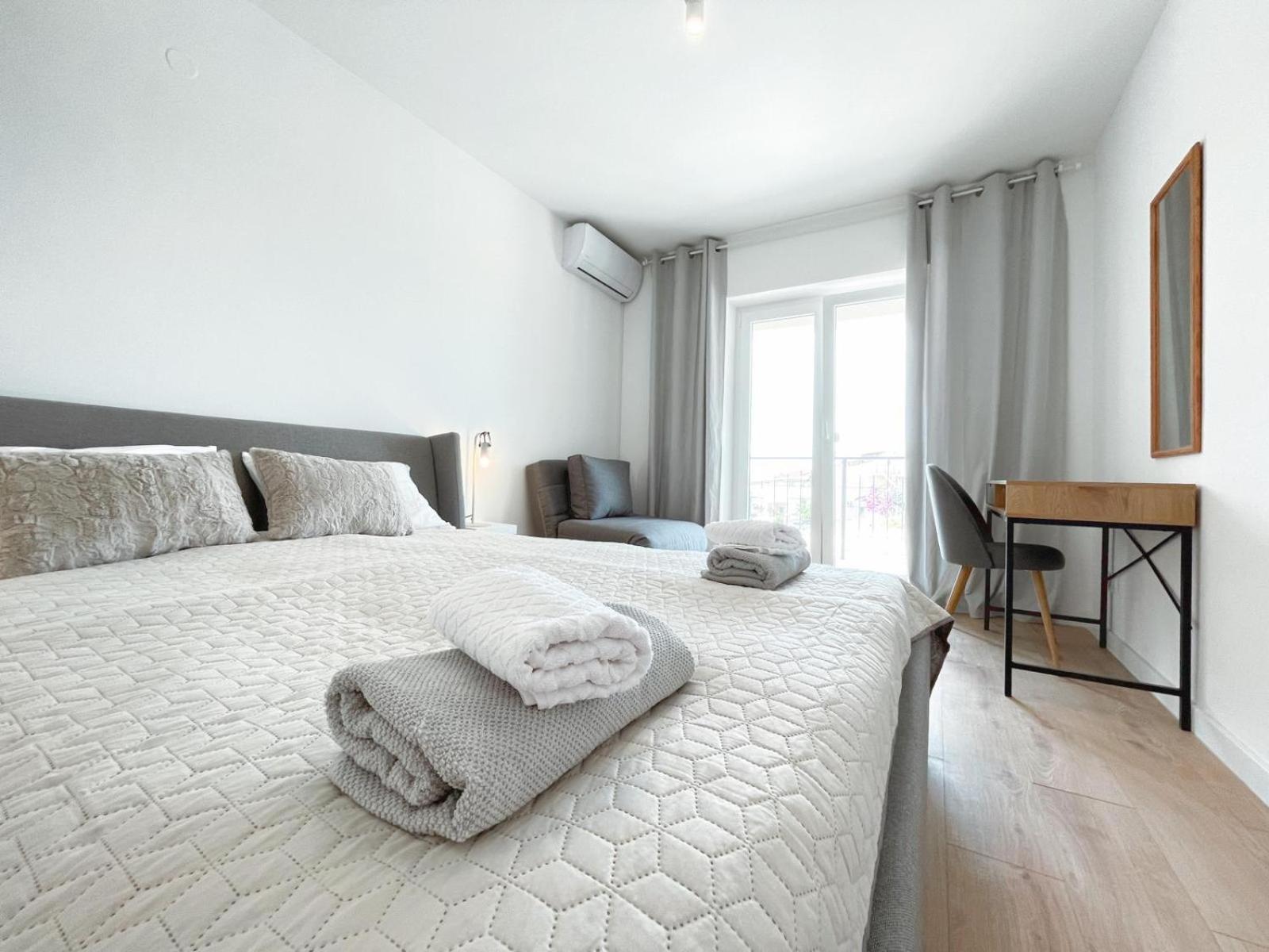 Caramel Comforts With Sea View In Stinjan Only 300 Meters From The Beach Pula Exterior foto
